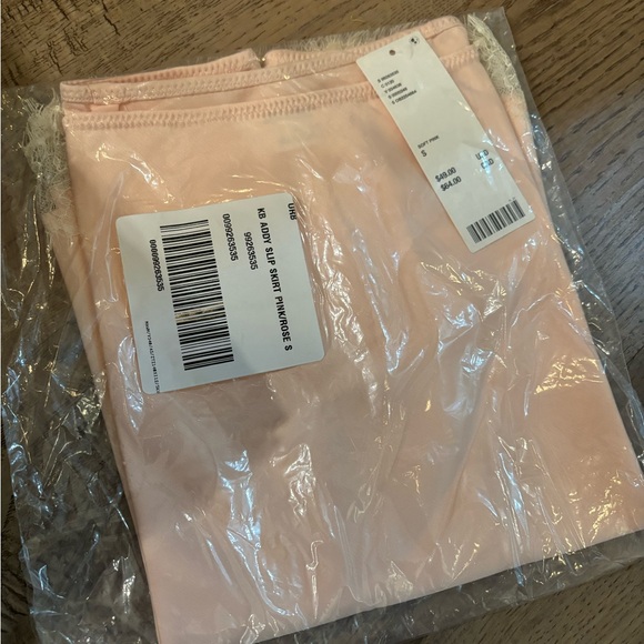 BNWT urban outfitters addy slip skirt size S - Picture 4 of 4